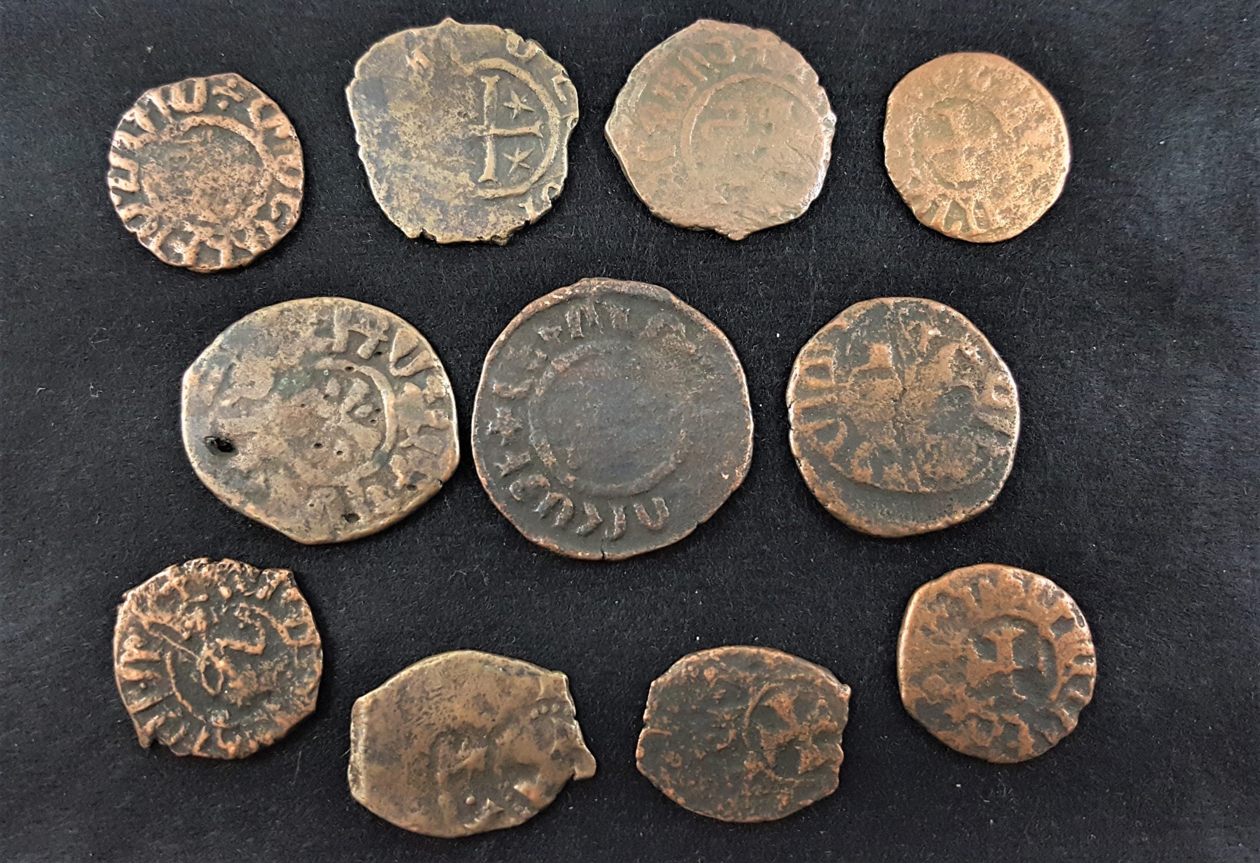 Dealer lot of eleven (11) bronze Cilician Armenian coins.(LG)