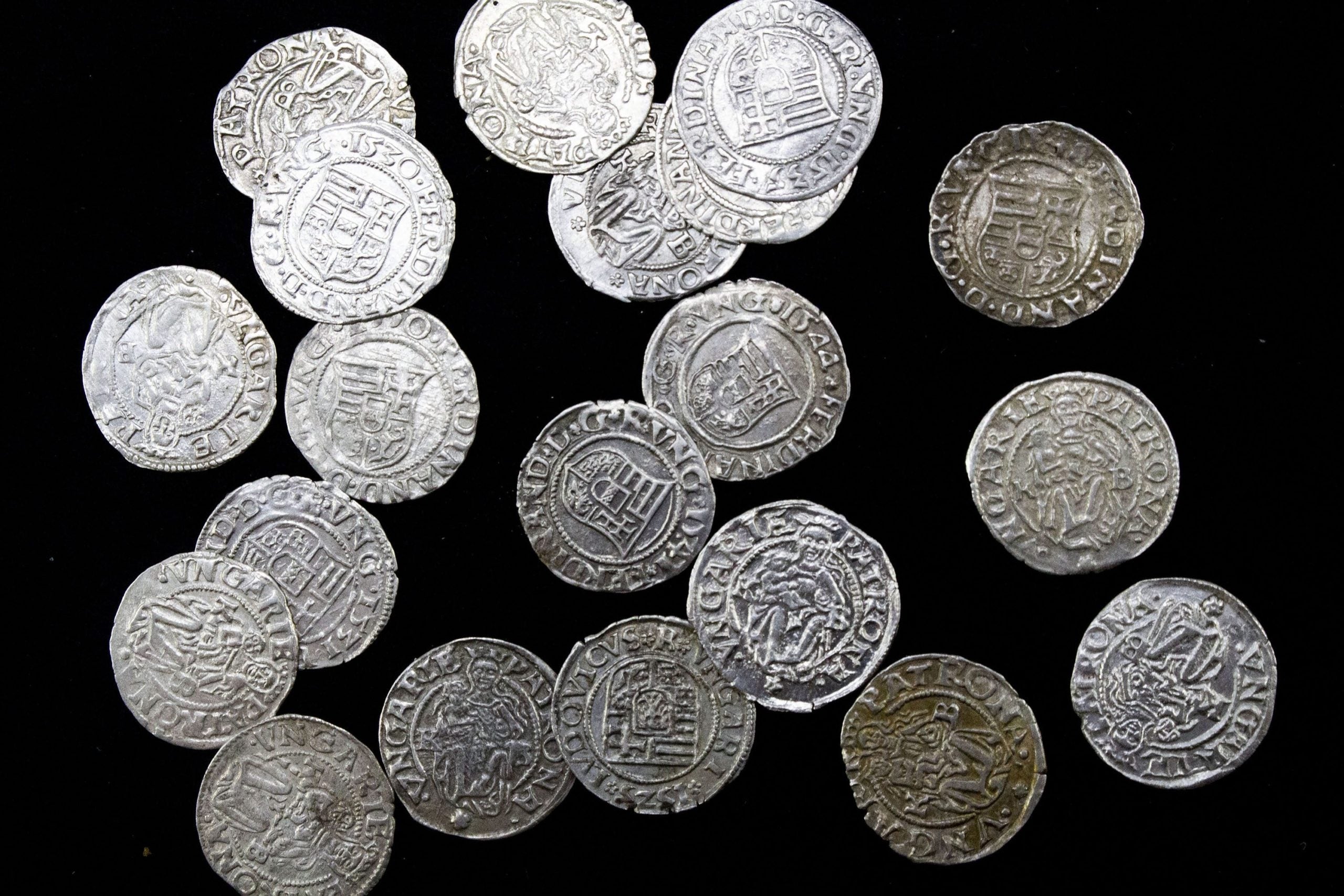 Hungary, Madonna and Child (16th Century CE), Denar(C)